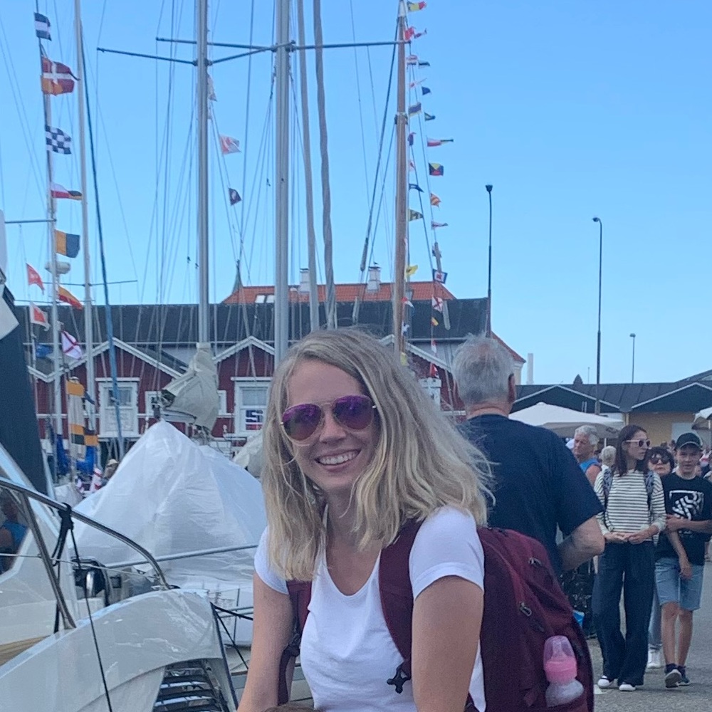 Meet your Posher, Caroline